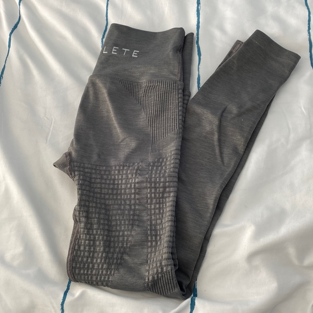 alphalete Halo leggings